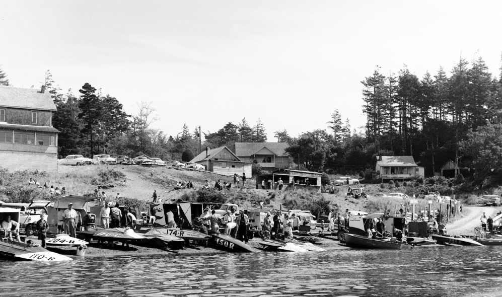Speedboat races, Floras Lake, 1957