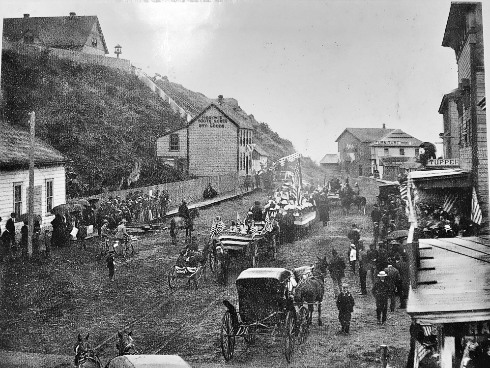 Fourth of July celebration on First Street, 1903