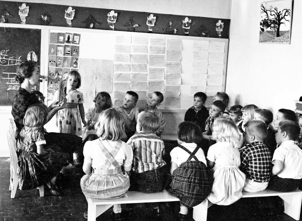 Leona Swenston's kindergarten class, 1958