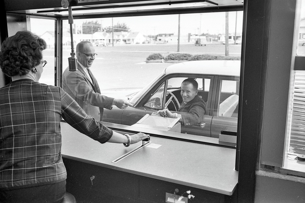New drive-up window at Western Bank, 1963