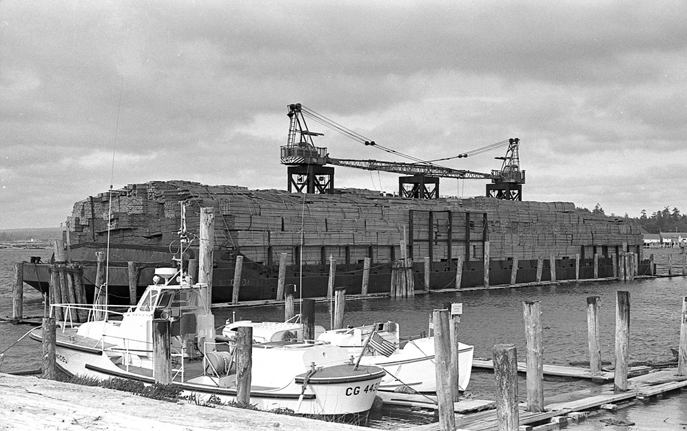 Lumber barge, 1966