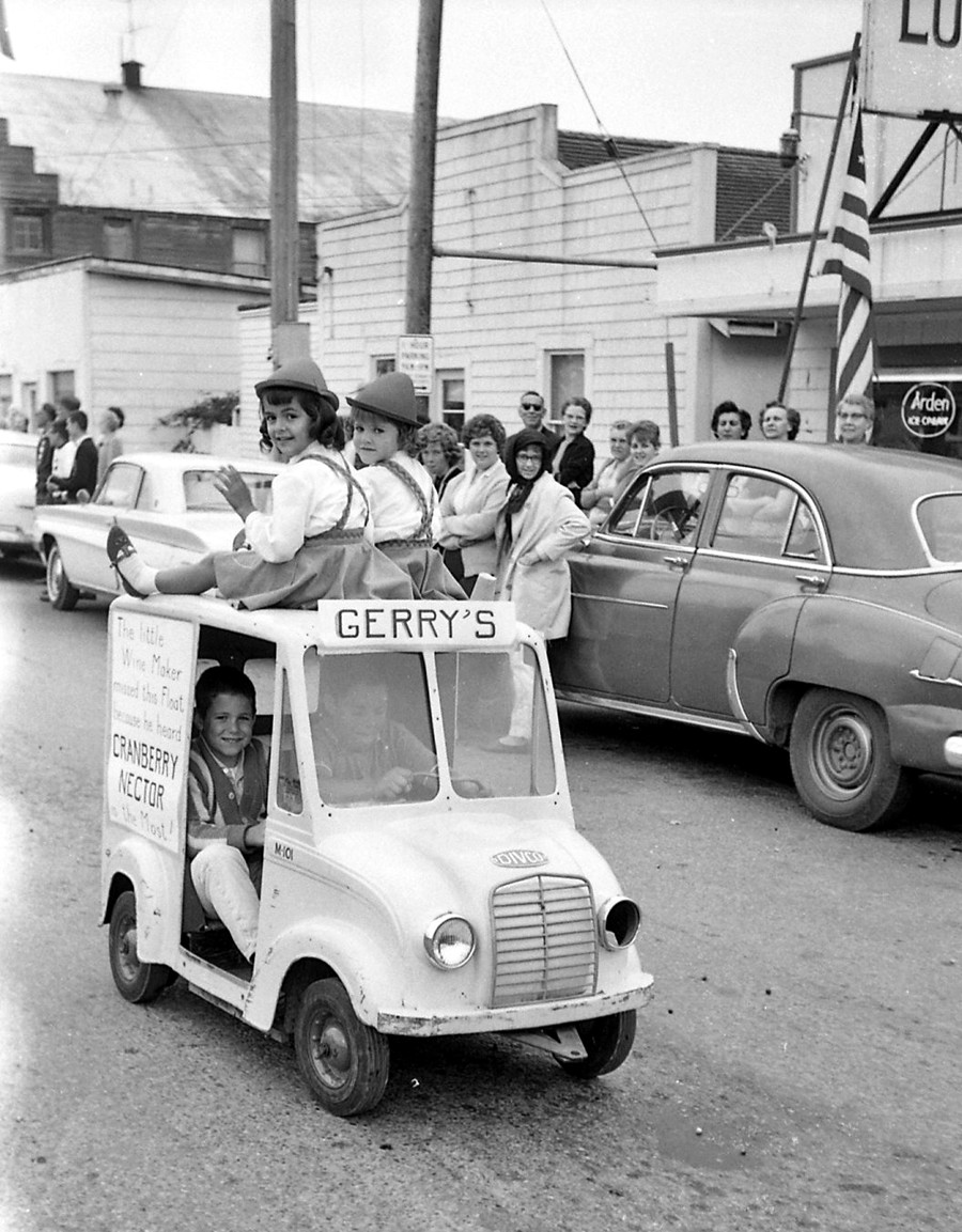 1963 Cranberry Festival parade