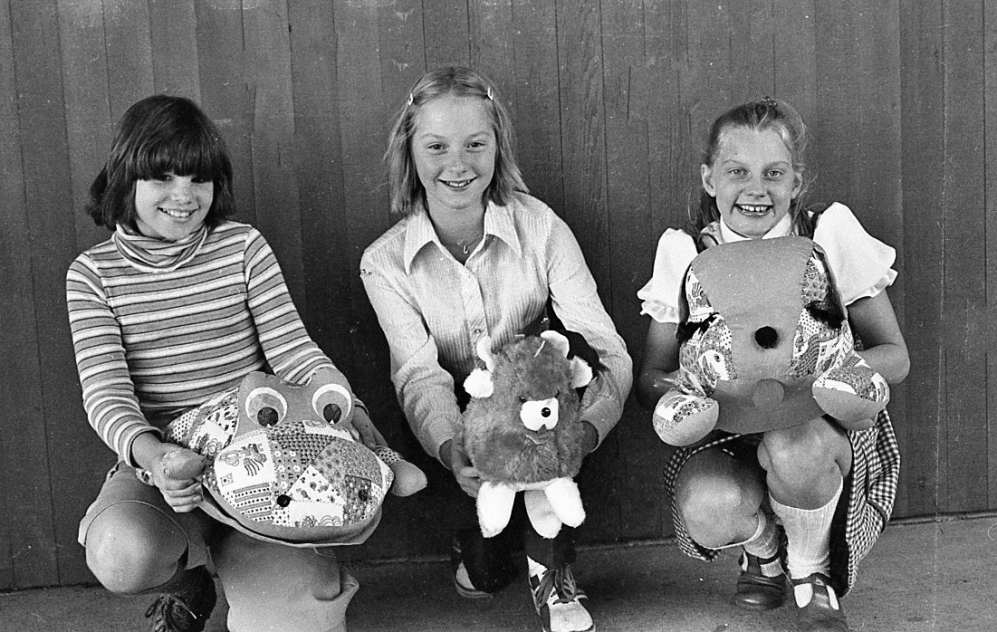 Top three Harbor Lights Middle School winners in the magazine sales drive, 1978