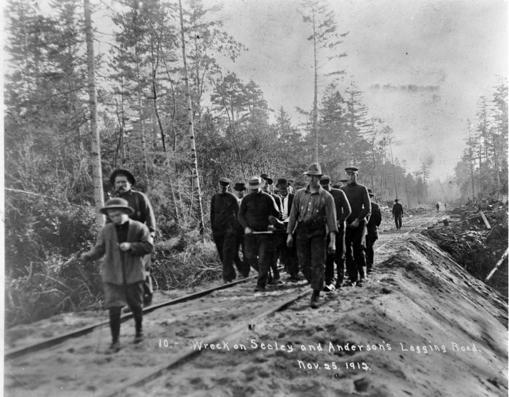 Rescuers carrying the dead and the wounded