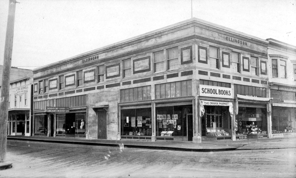 Orange Pharmacy, 1915
