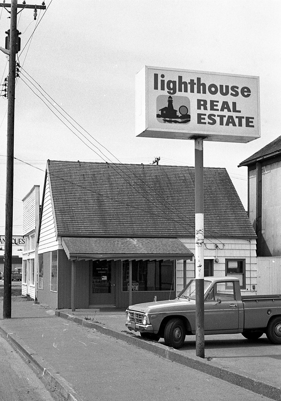 Lighthouse Real Estate, 1975