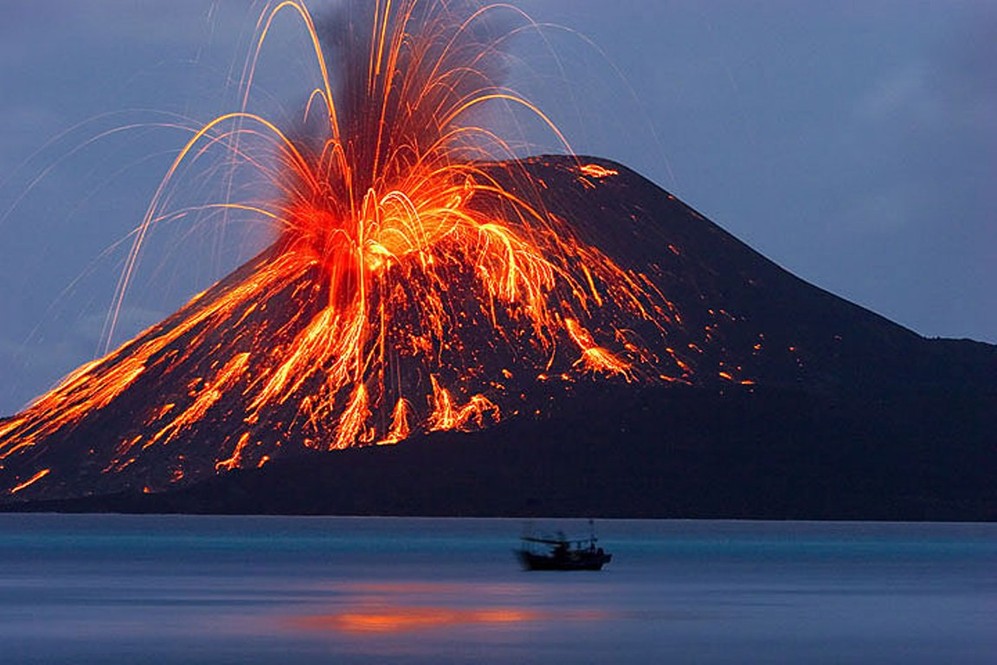 Humbug Mountain erupting